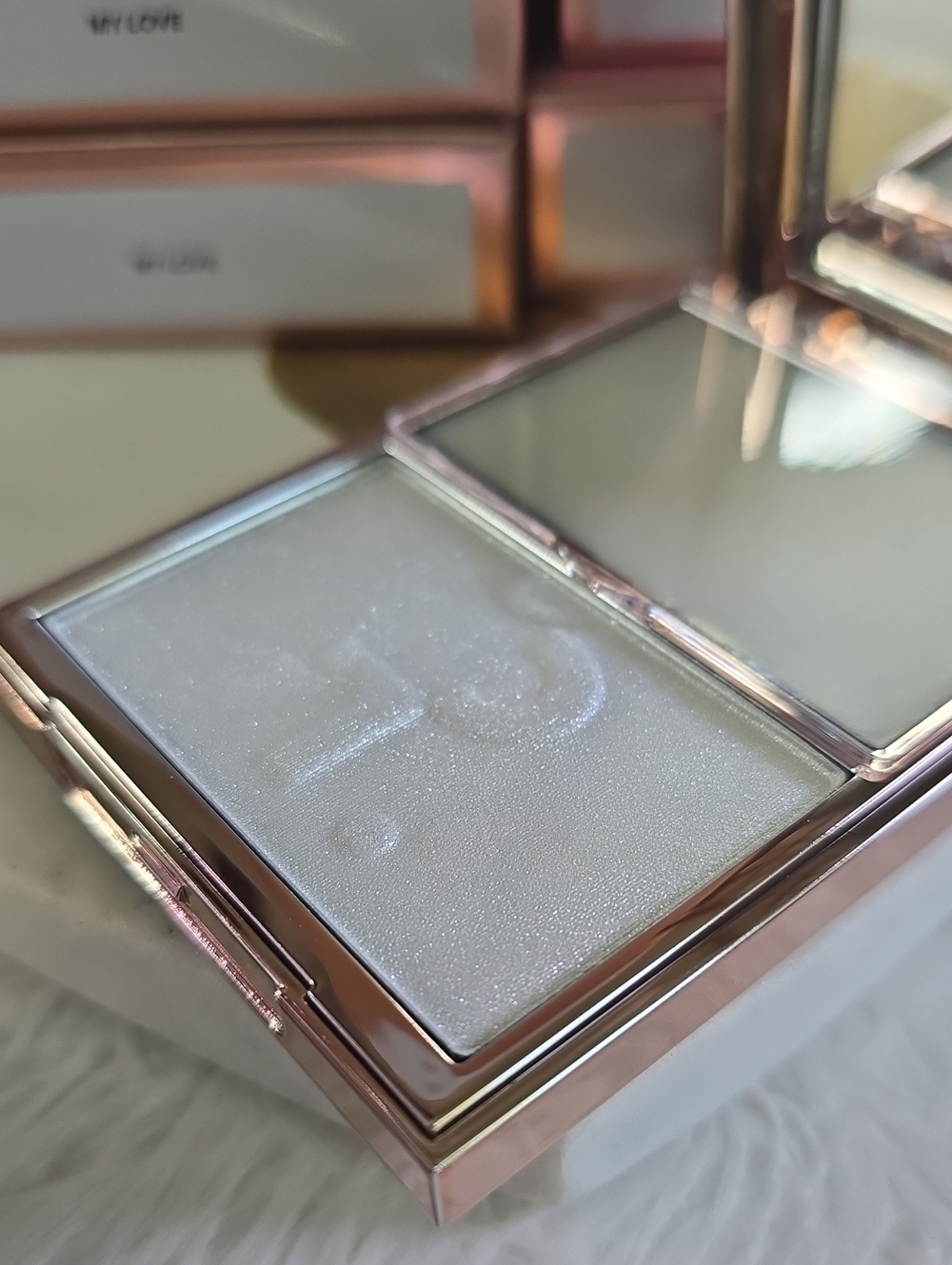 PATRICK TA MAJOR GLOW creme and powder light reflecting highlightr duo - My Love - Picture 4 of 4